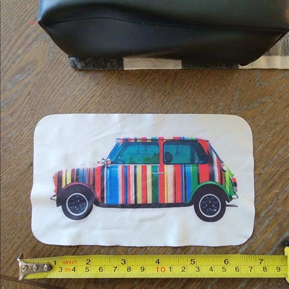 Paul Smith • Sunglasses Case and Cloth - Picture 5 of 8